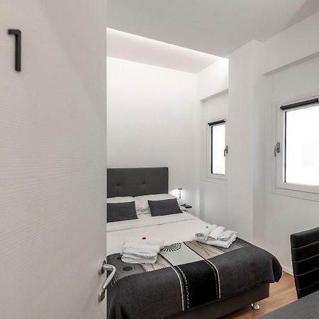 Bnbutler - Inbrera Suites - Giulianova, 1 Милано Екстериор снимка