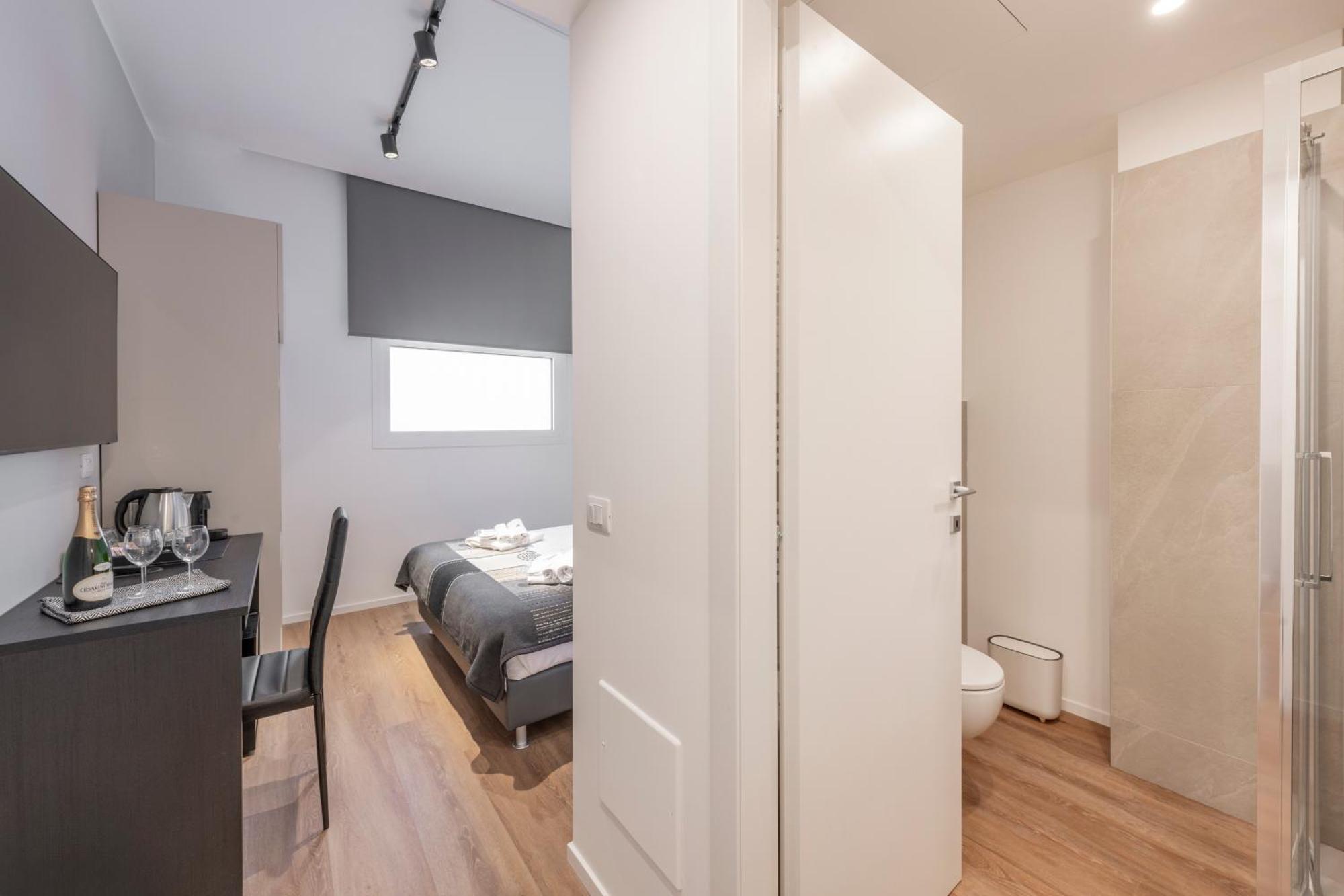 Bnbutler - Inbrera Suites - Giulianova, 1 Милано Екстериор снимка