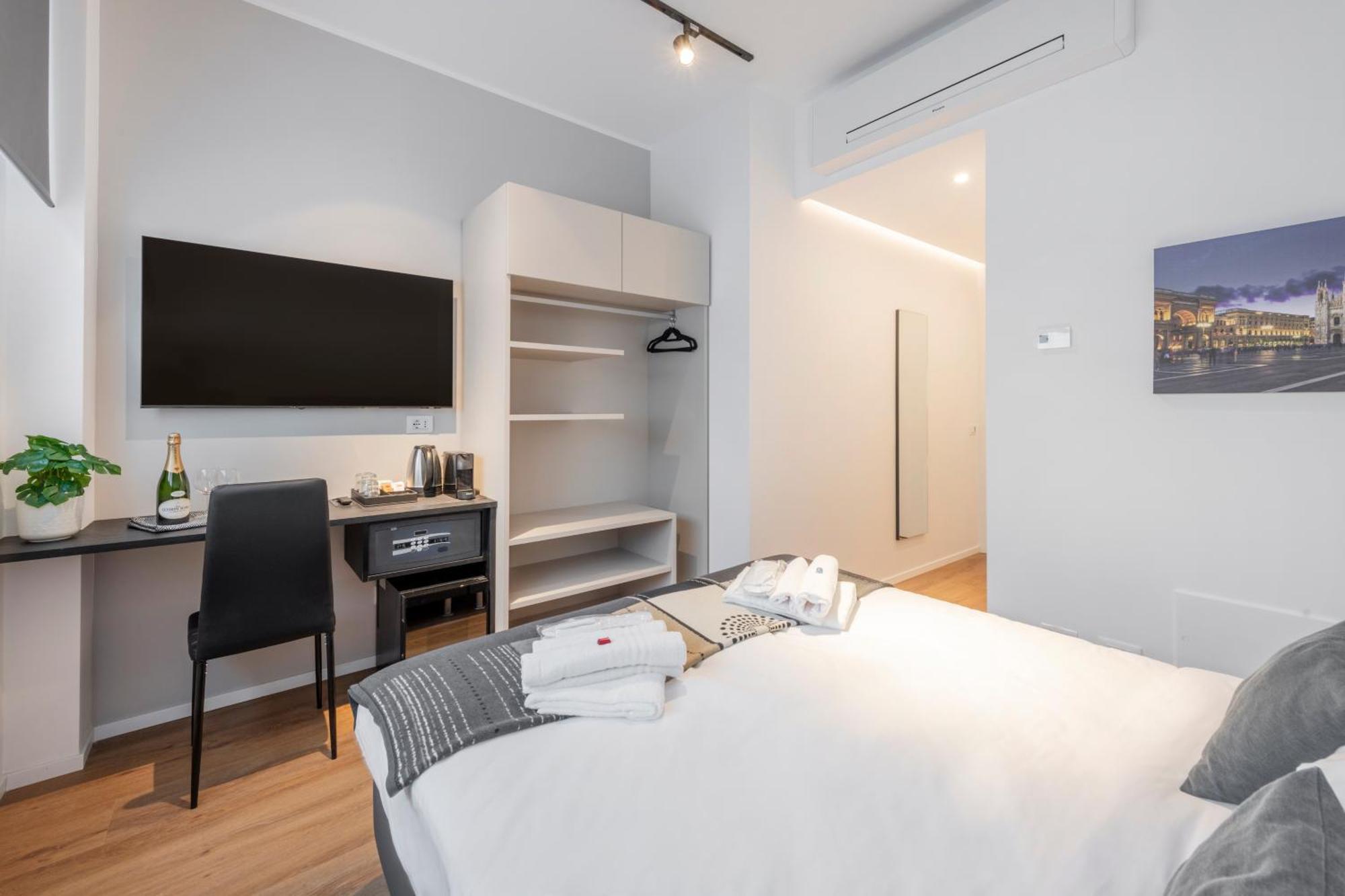 Bnbutler - Inbrera Suites - Giulianova, 1 Милано Екстериор снимка