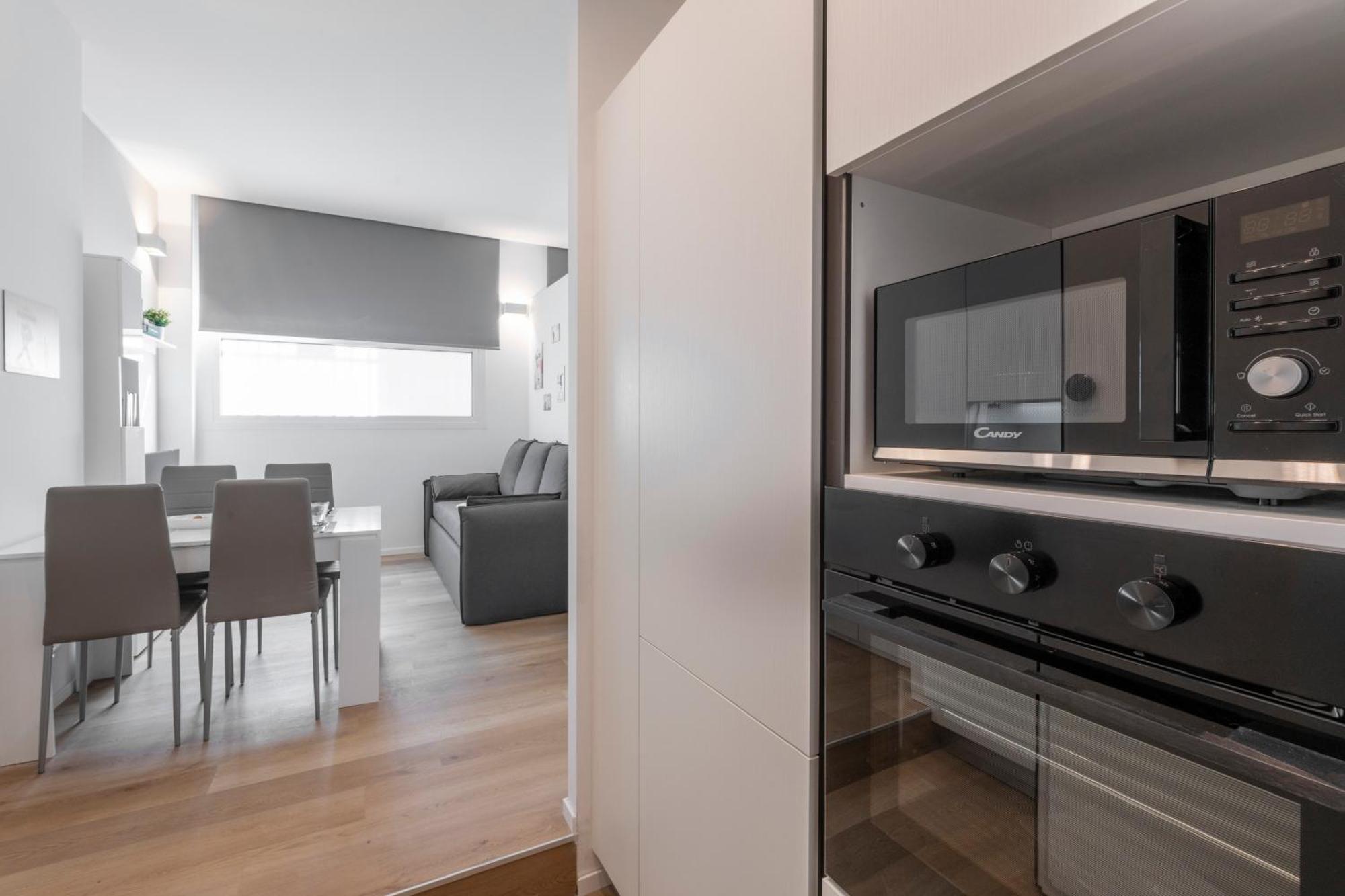 Bnbutler - Inbrera Suites - Giulianova, 1 Милано Екстериор снимка