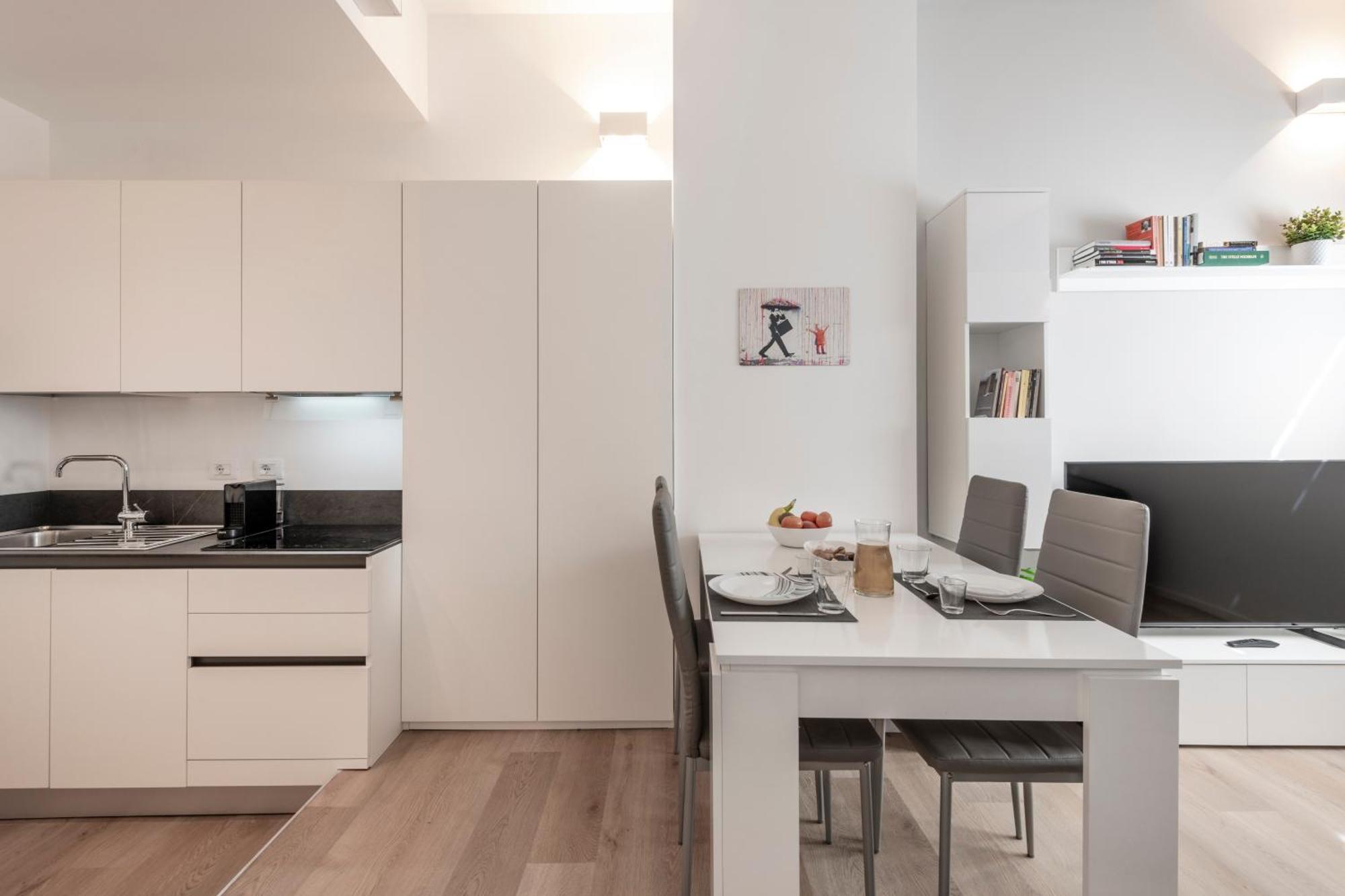 Bnbutler - Inbrera Suites - Giulianova, 1 Милано Екстериор снимка
